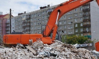 Вывоз строительного мусора с участка в Владикавказе недорого от 1558 руб. | 2Землекопа-Вкз